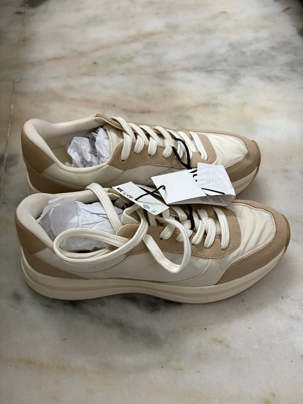zara sneakers