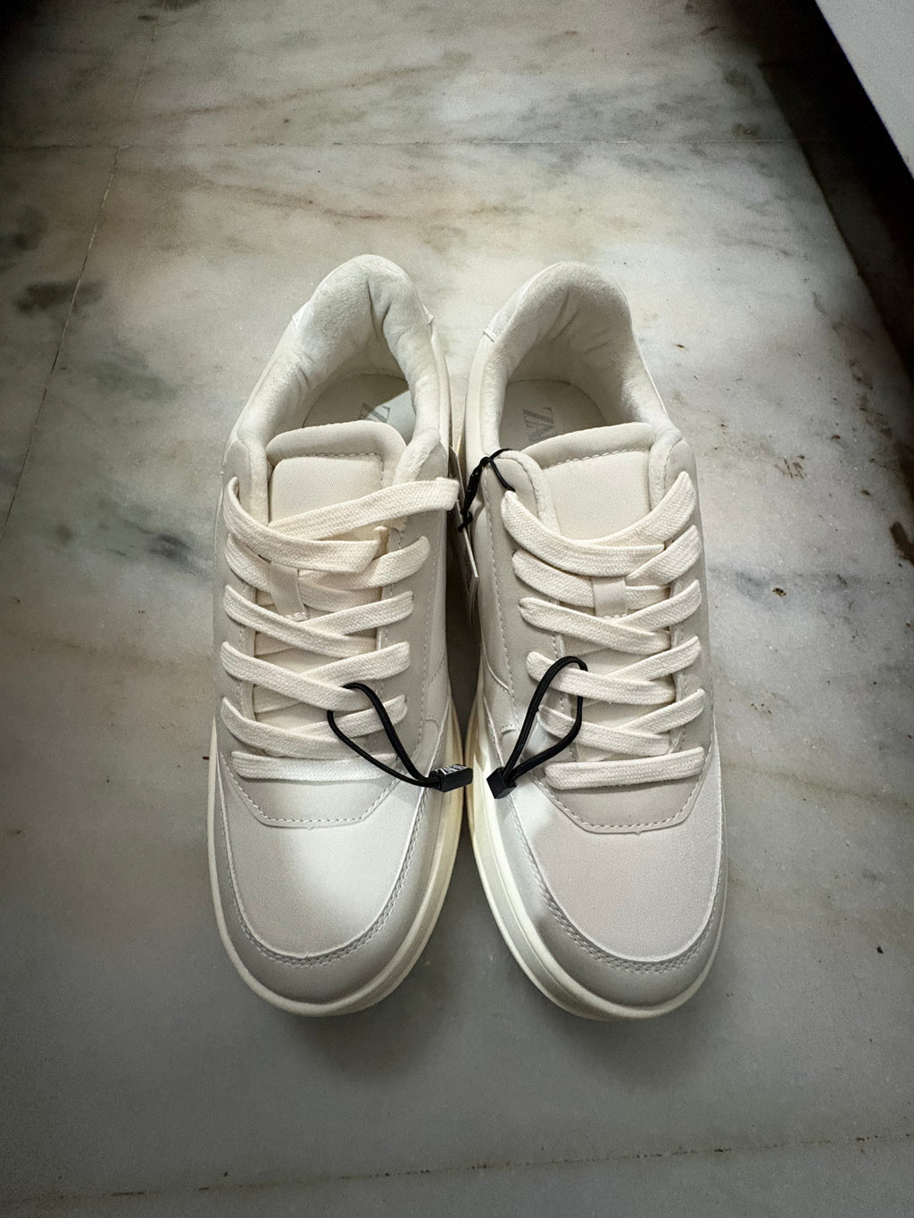 zara sneakers