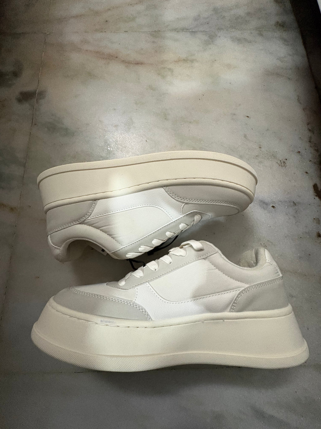 zara sneakers